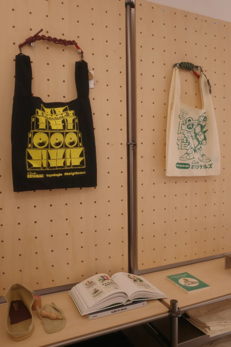 custom Topologie Konbini bag